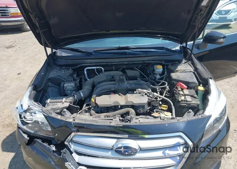 2017 Subaru Legacy 2.5I Premium z USA, uszkodzony, nr VIN 4S3BNAF68H3011723